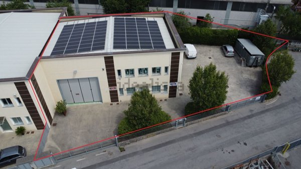 ufficio in vendita a Grumello del Monte