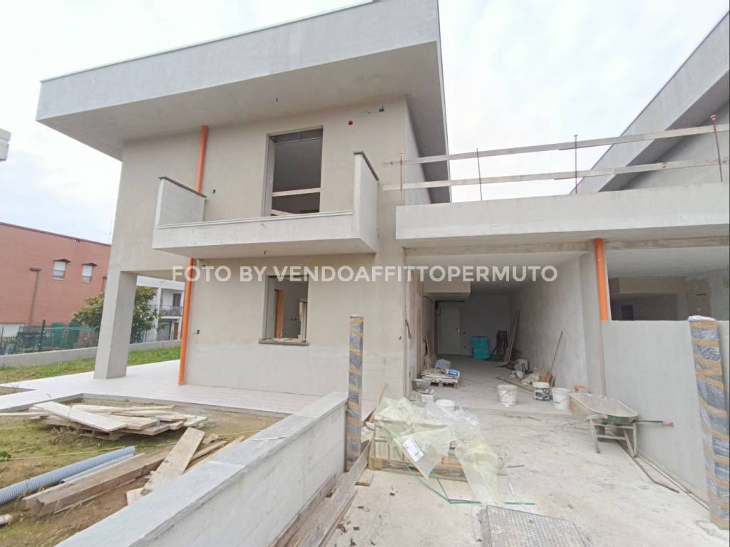casa indipendente in vendita a Grumello del Monte