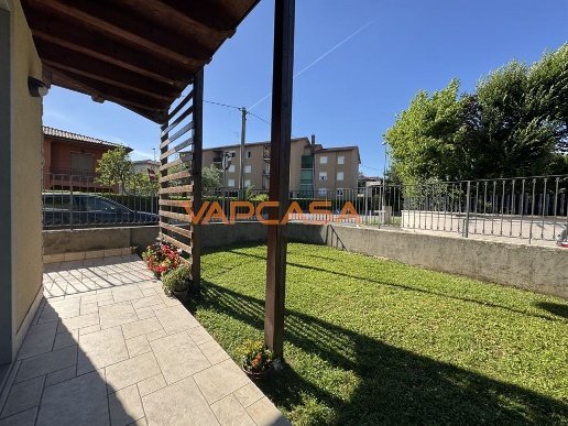 appartamento in vendita a Grumello del Monte in zona S.Pantaleone