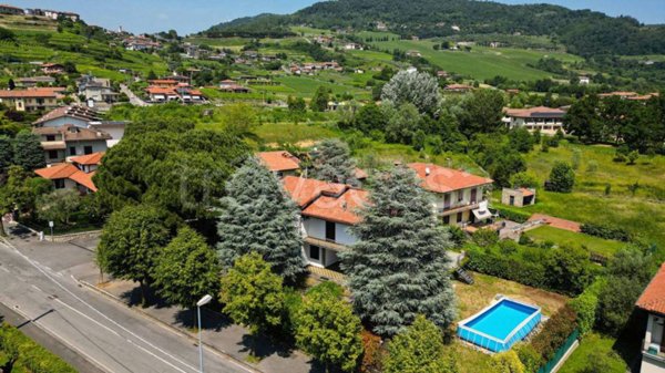 casa indipendente in vendita a Grumello del Monte in zona S.Pantaleone