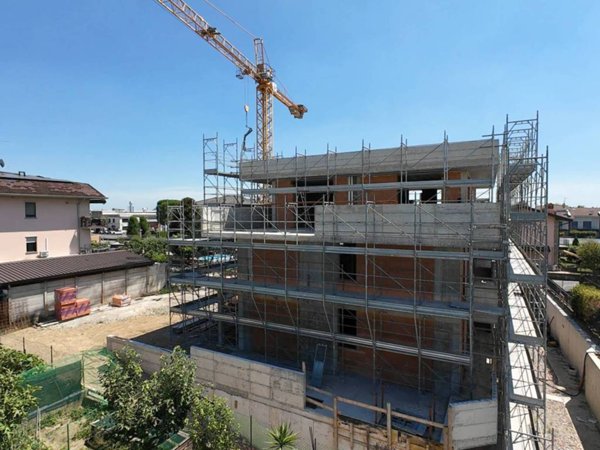 appartamento in vendita a Grumello del Monte in zona S.Pantaleone