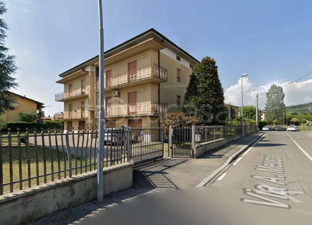 appartamento in vendita a Grumello del Monte in zona S.Pantaleone