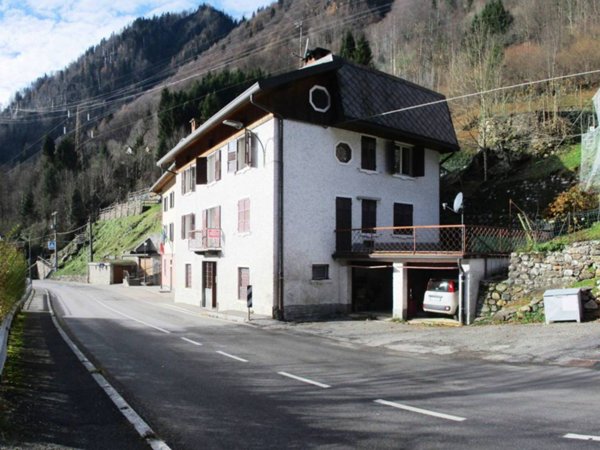 appartamento in vendita ad Isola di Fondra