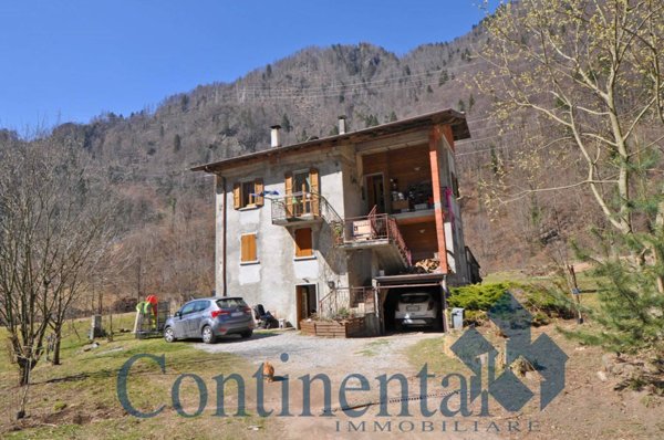 casa indipendente in vendita ad Isola di Fondra