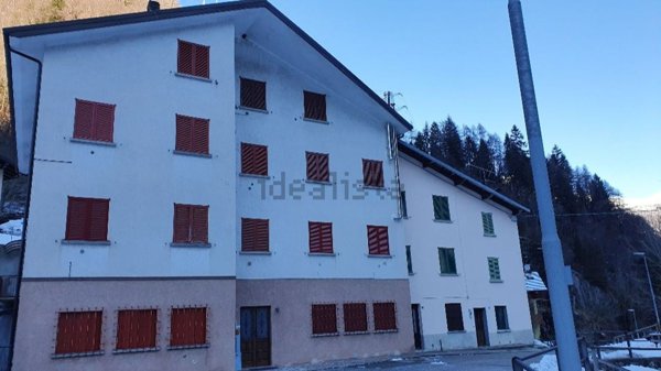 appartamento in vendita ad Isola di Fondra