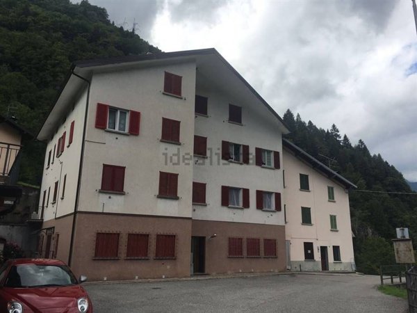 appartamento in vendita ad Isola di Fondra