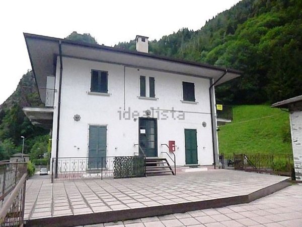 appartamento in vendita ad Isola di Fondra