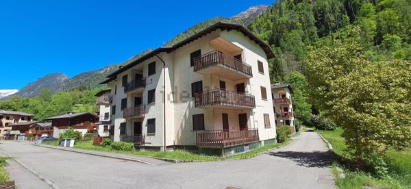 appartamento in vendita ad Isola di Fondra