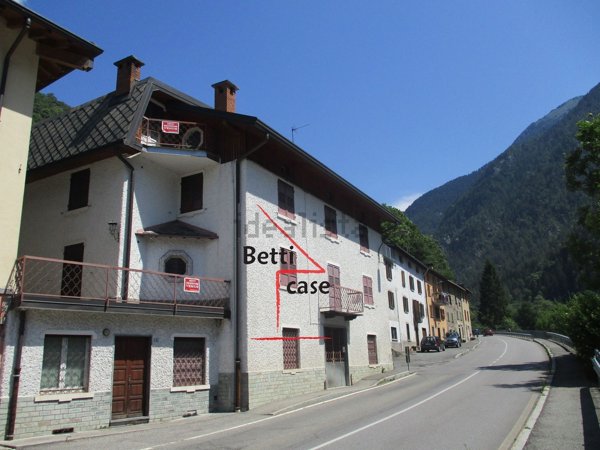 appartamento in vendita ad Isola di Fondra in zona Trabuchello