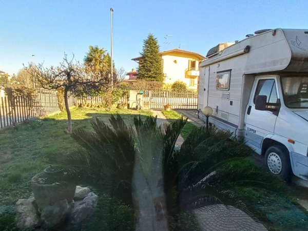casa indipendente in vendita ad Isso