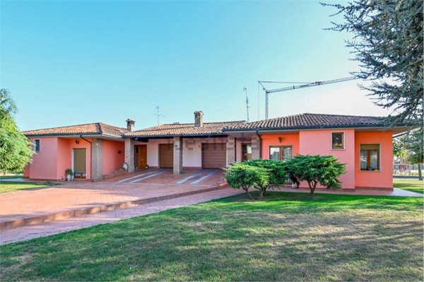 casa indipendente in vendita ad Isso