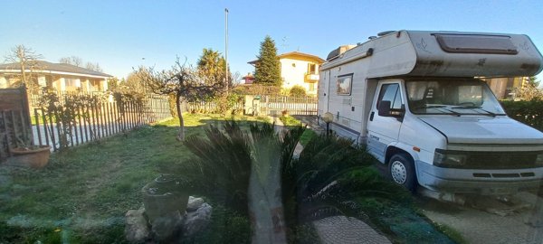 casa indipendente in vendita ad Isso