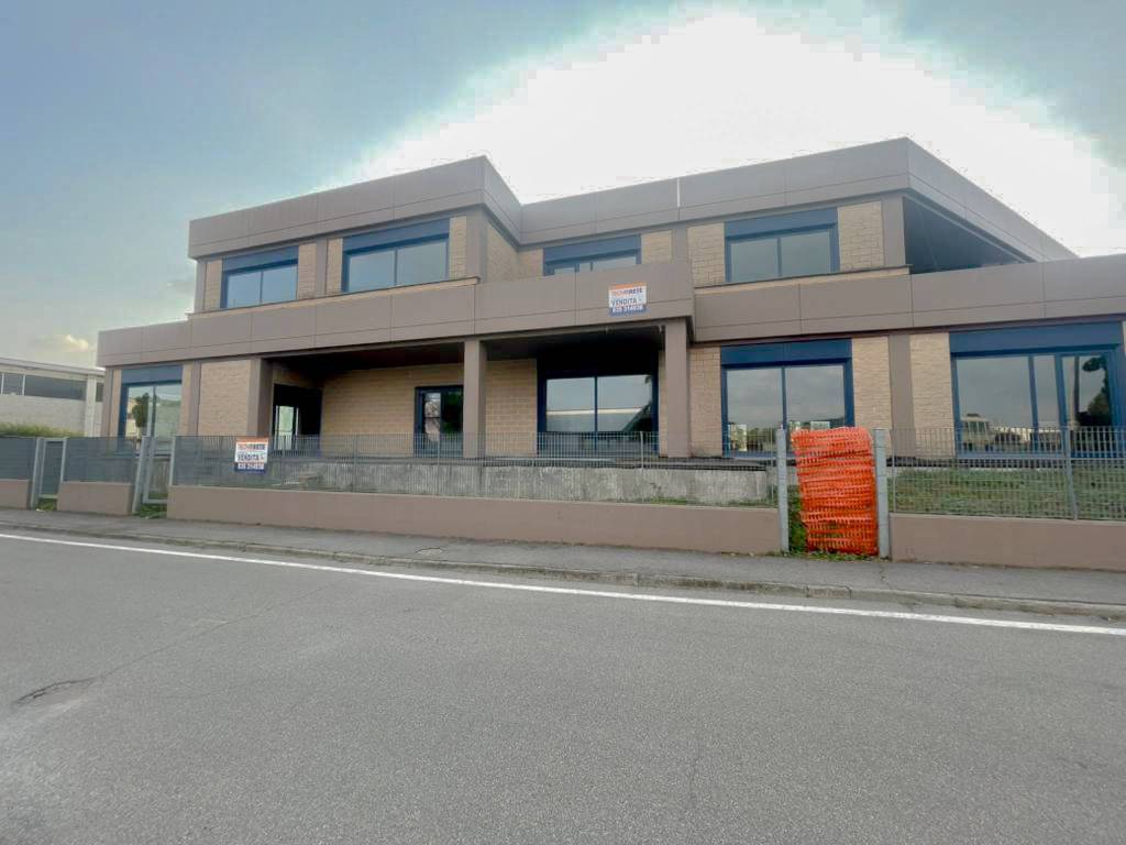 casale in vendita ad Isso