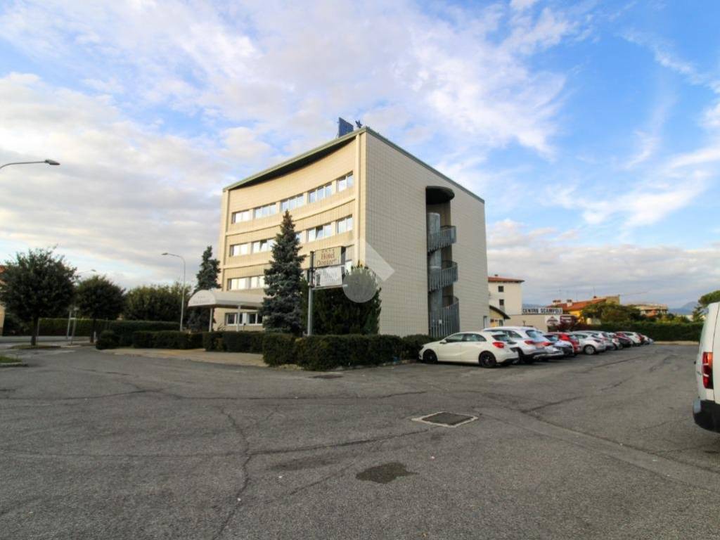 intera palazzina in vendita a Lallio
