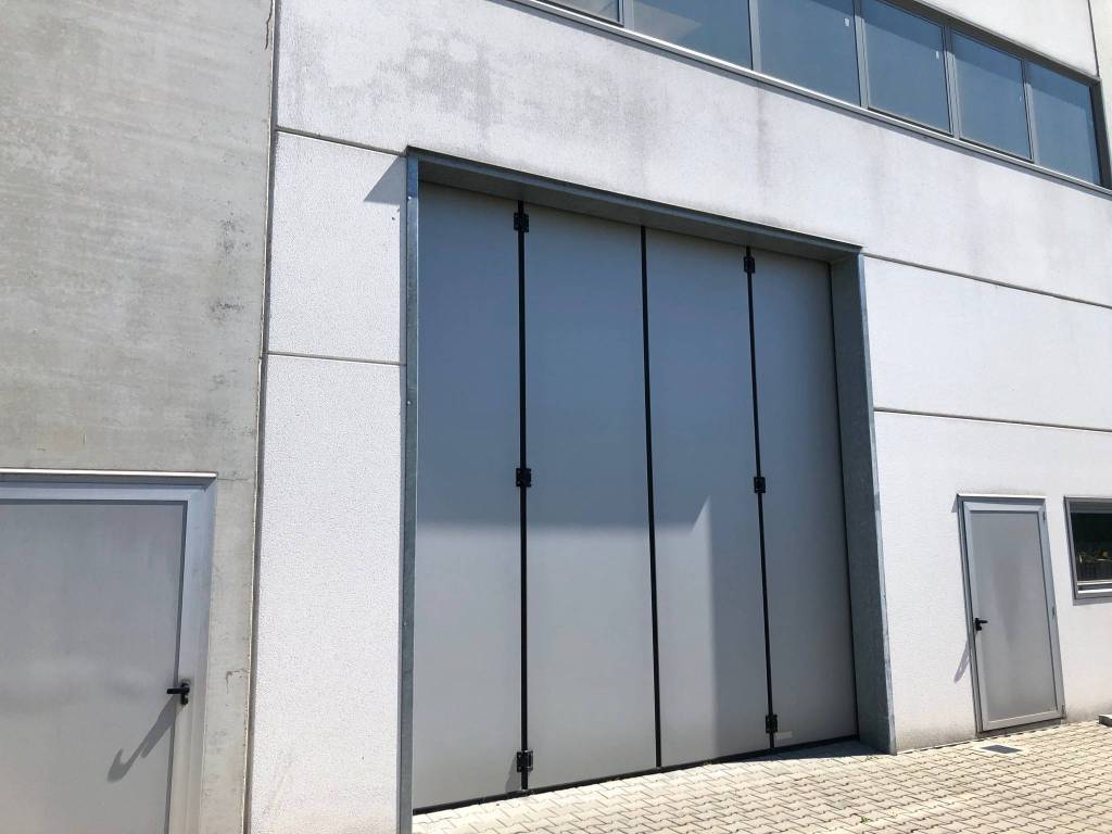 locale commerciale in vendita a Lallio