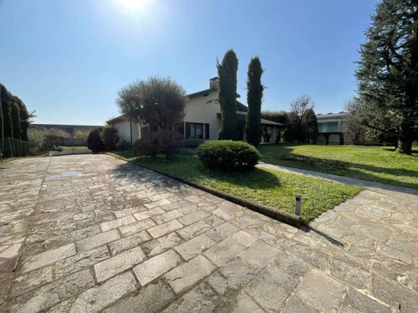 casa indipendente in vendita a Lallio