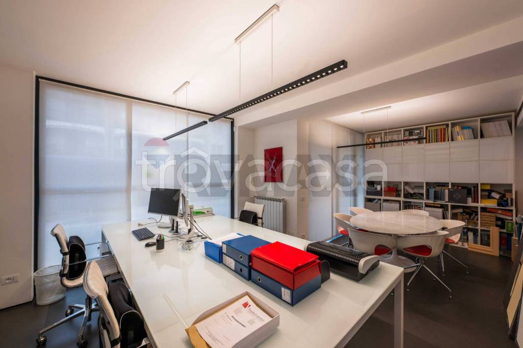 ufficio in vendita a Lallio