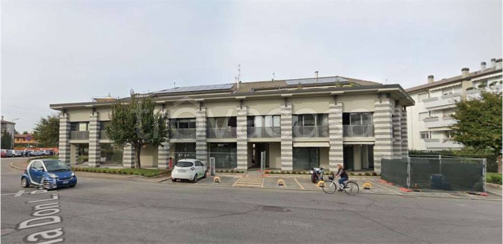 negozio in vendita a Lallio