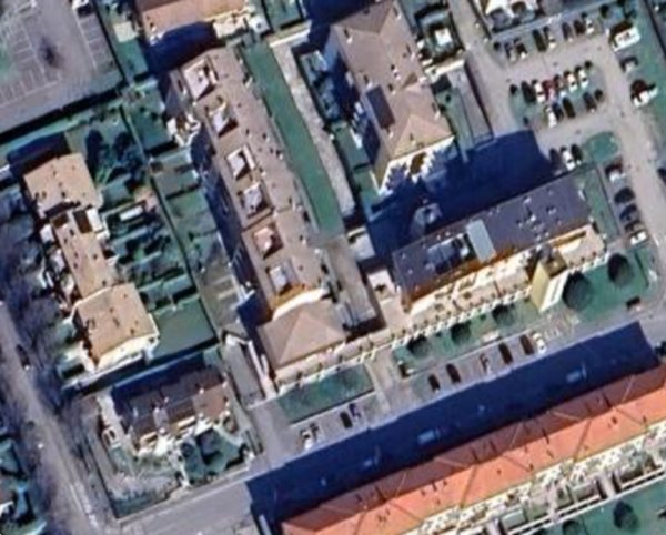 negozio in vendita a Lallio