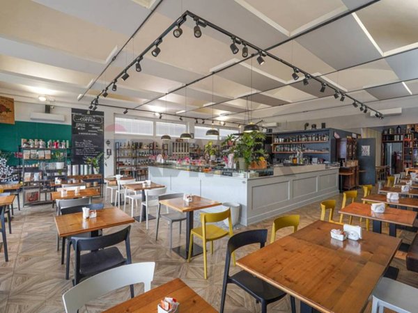 negozio in vendita a Lallio