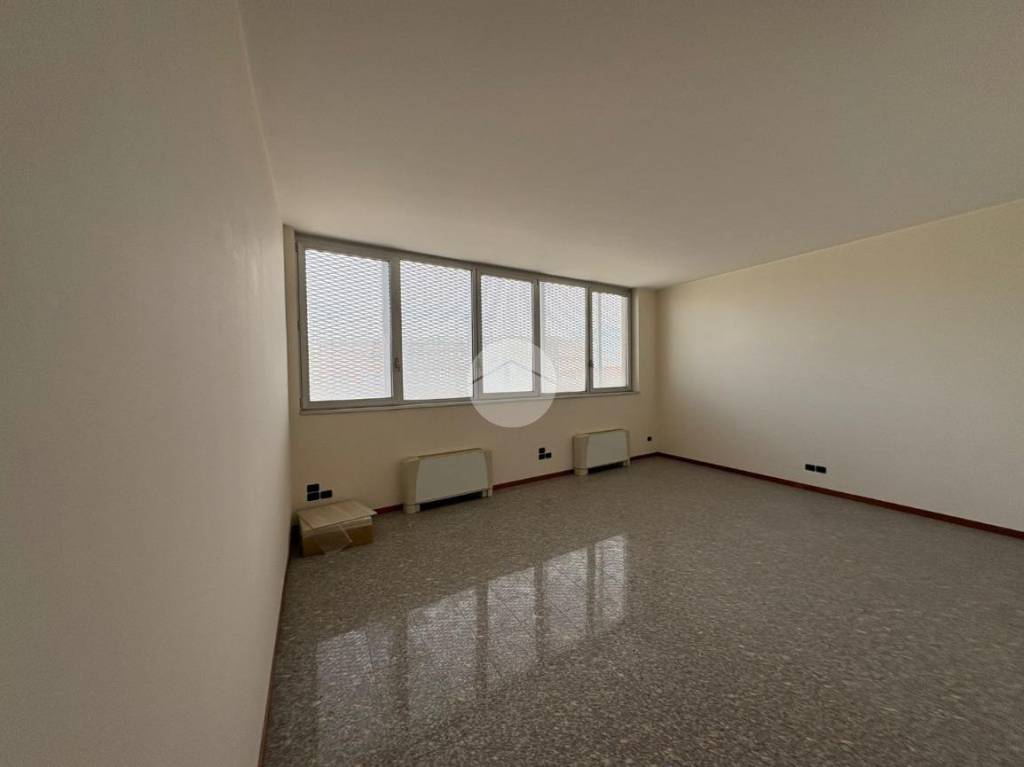 ufficio in vendita a Lallio