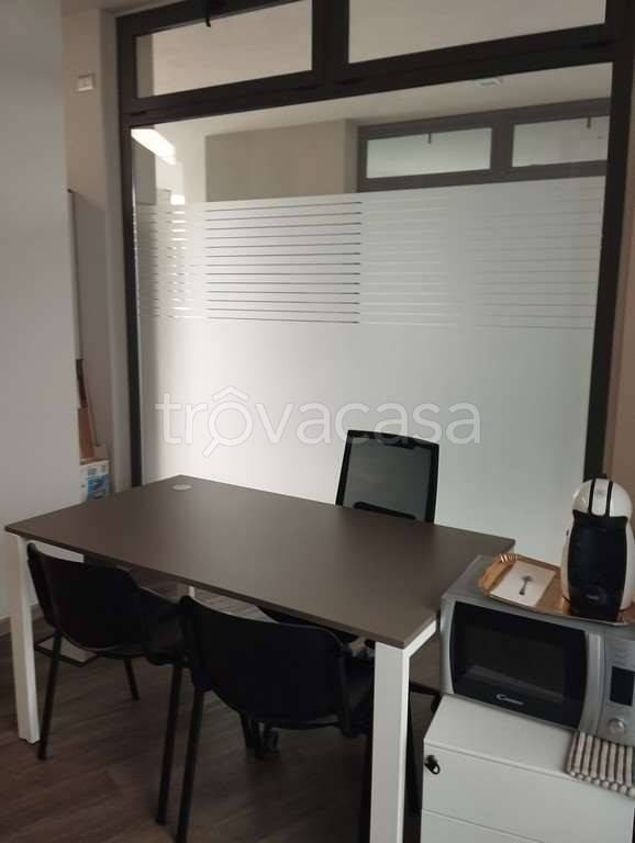 negozio in vendita a Lallio