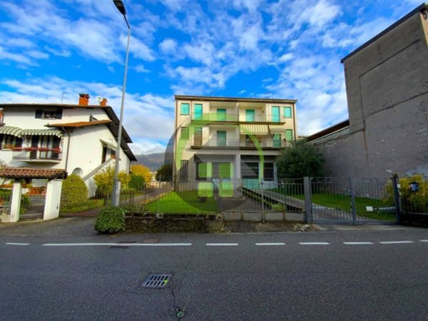 casa indipendente in vendita a Leffe