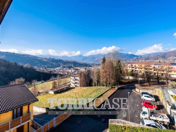 appartamento in vendita a Leffe