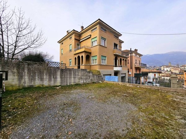 appartamento in vendita a Leffe in zona San Rocco
