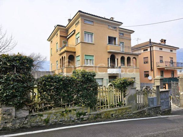 appartamento in vendita a Leffe in zona San Rocco