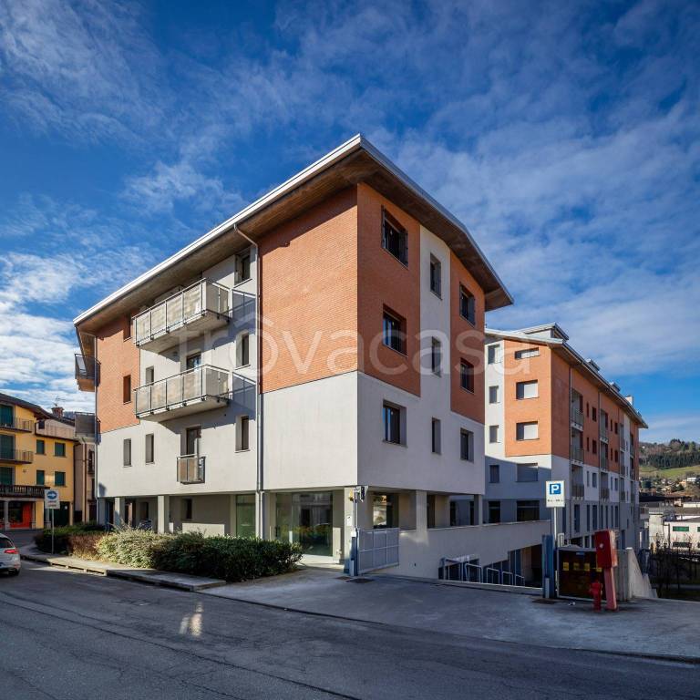 monolocale in vendita a Leffe