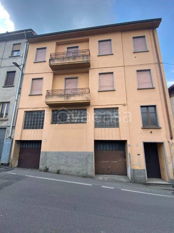 appartamento in vendita a Leffe