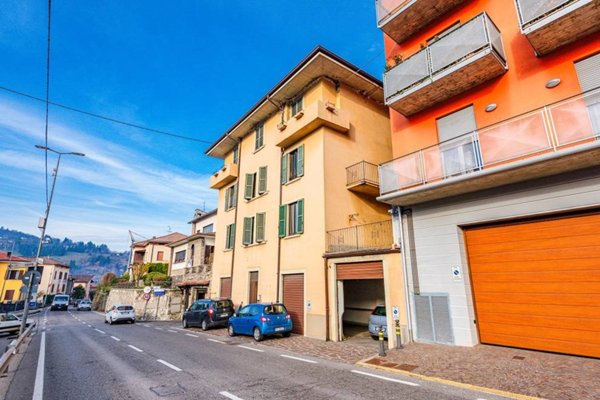 intera palazzina in vendita a Leffe