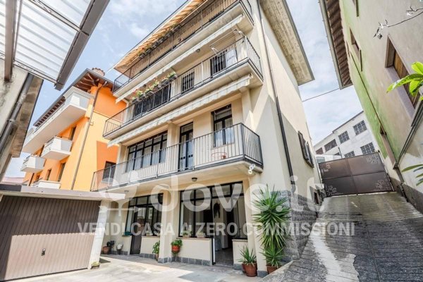 casa indipendente in vendita a Leffe