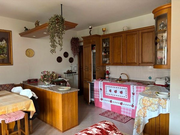 casa indipendente in vendita a Leffe