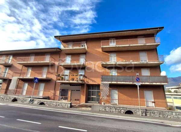 appartamento in vendita a Leffe