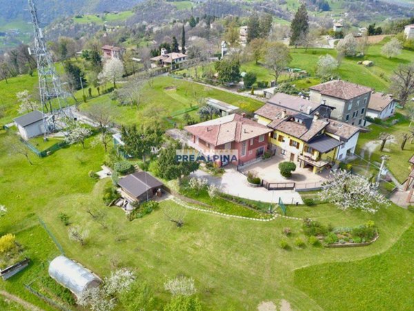casa indipendente in vendita a Leffe in zona San Rocco