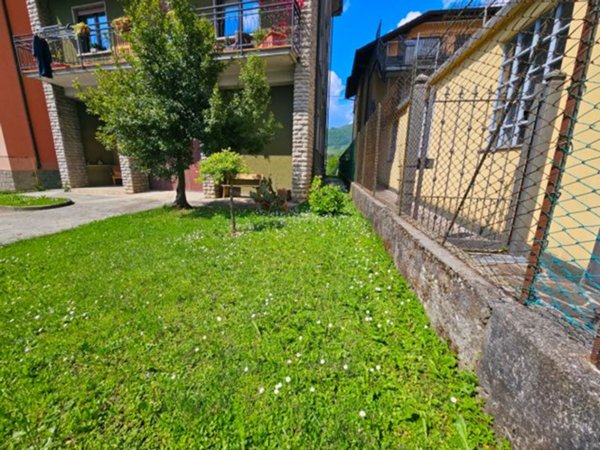 appartamento in vendita a Leffe