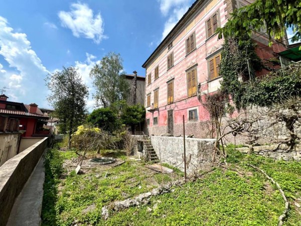 casa indipendente in vendita a Leffe