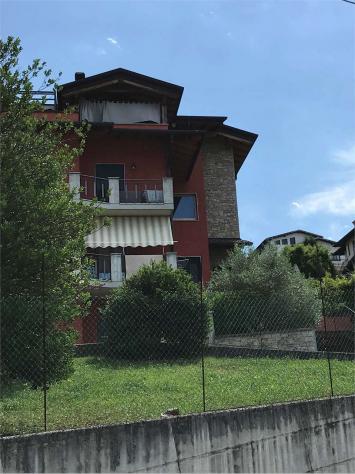 casa indipendente in vendita a Leffe