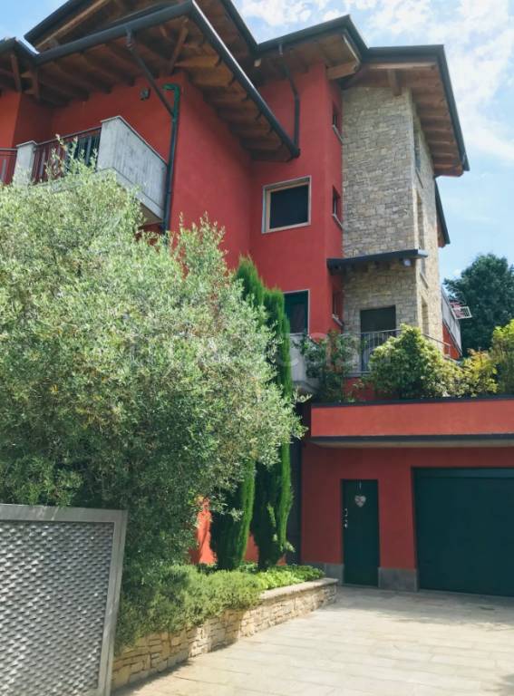 appartamento in vendita a Leffe