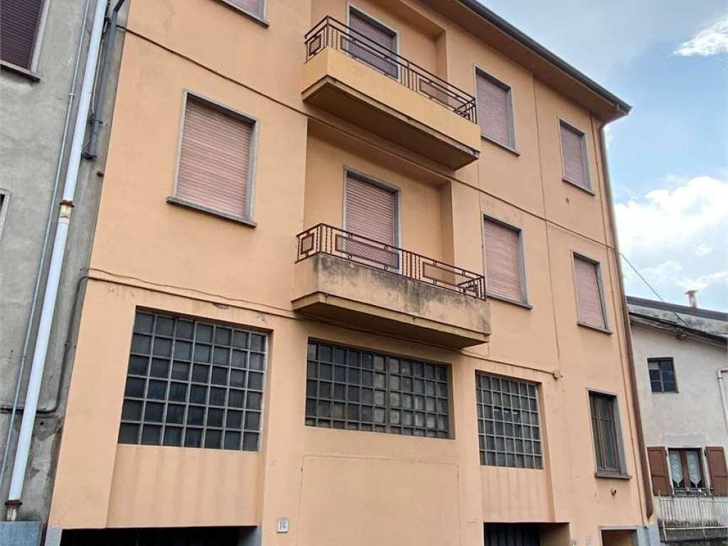 appartamento in vendita a Leffe