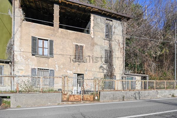 casa indipendente in vendita a Leffe