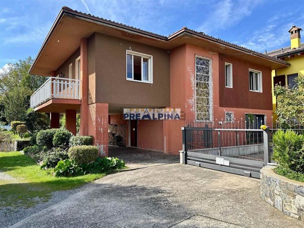 appartamento in vendita a Leffe in zona San Rocco