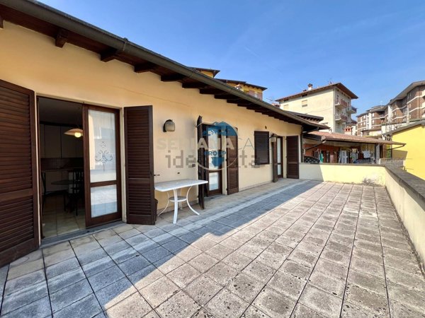 appartamento in vendita a Leffe