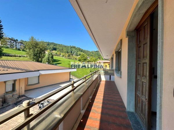 appartamento in vendita a Leffe