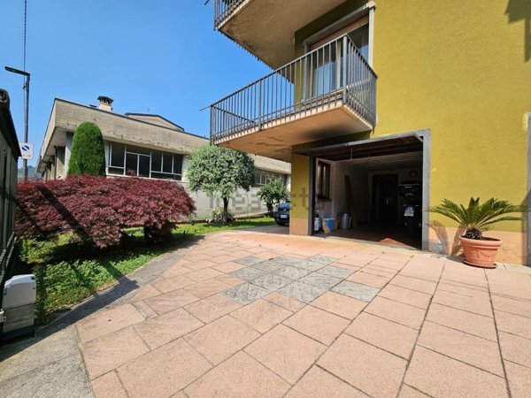 appartamento in vendita a Leffe