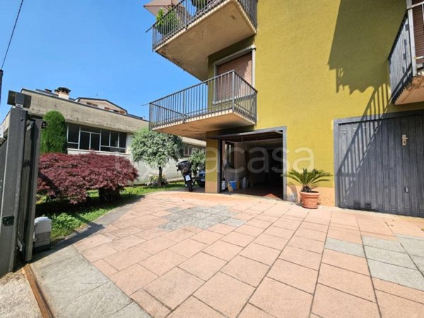 appartamento in vendita a Leffe