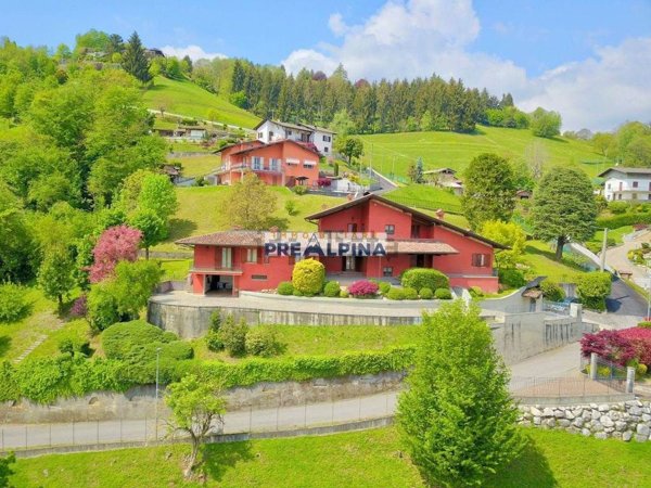 casa indipendente in vendita a Leffe