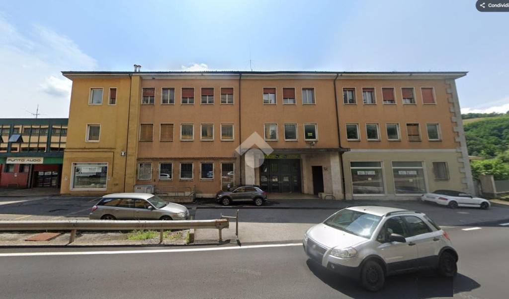 ufficio in vendita a Leffe